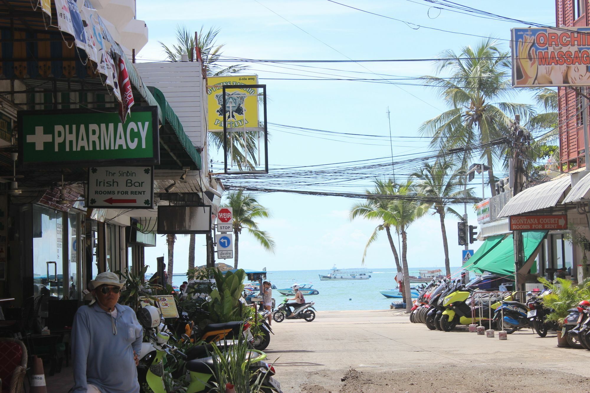 New Pind Balluchi Inn Pattaya Exterior photo